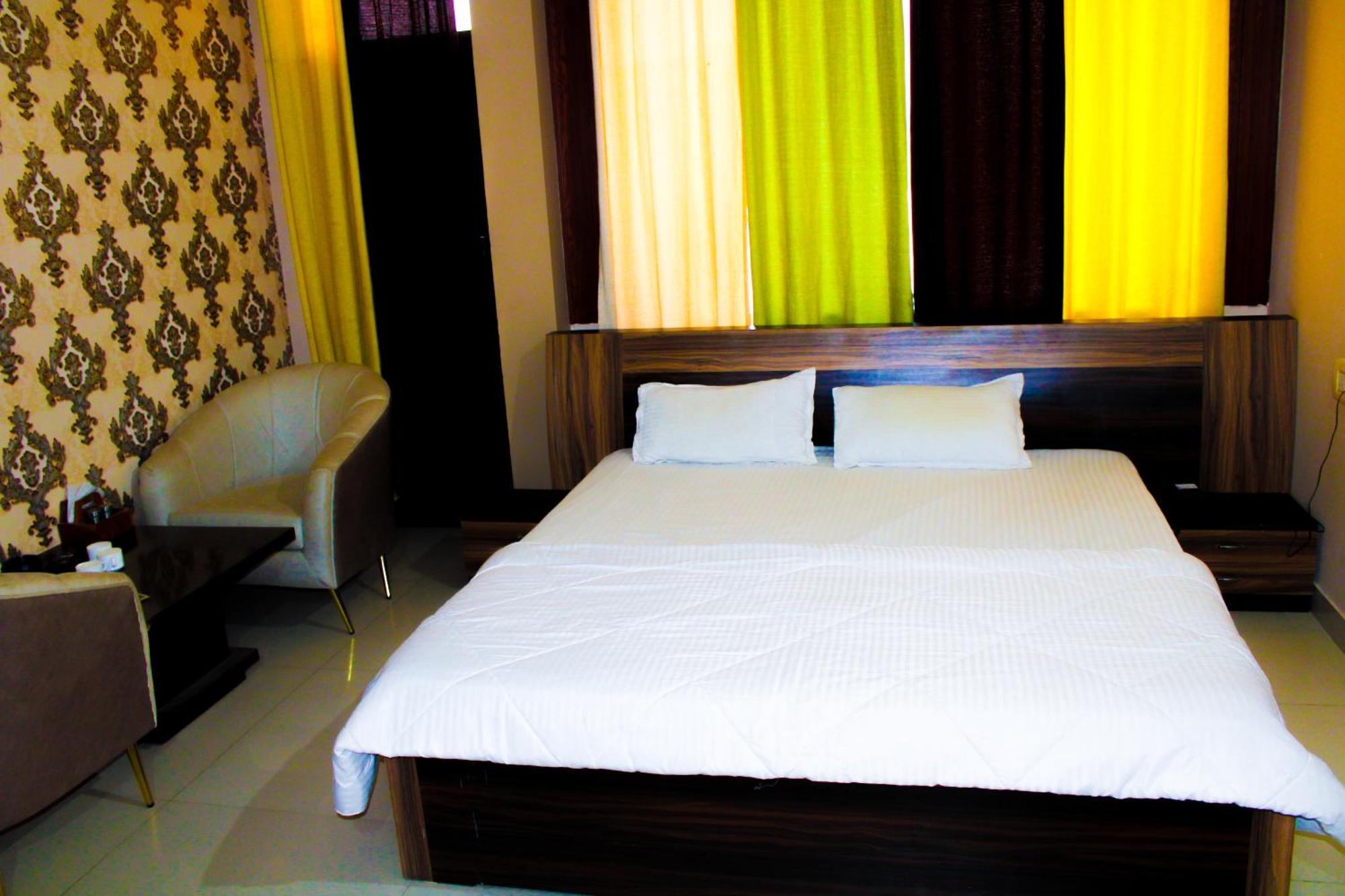 Sangam Hotel Chirawa Экстерьер фото