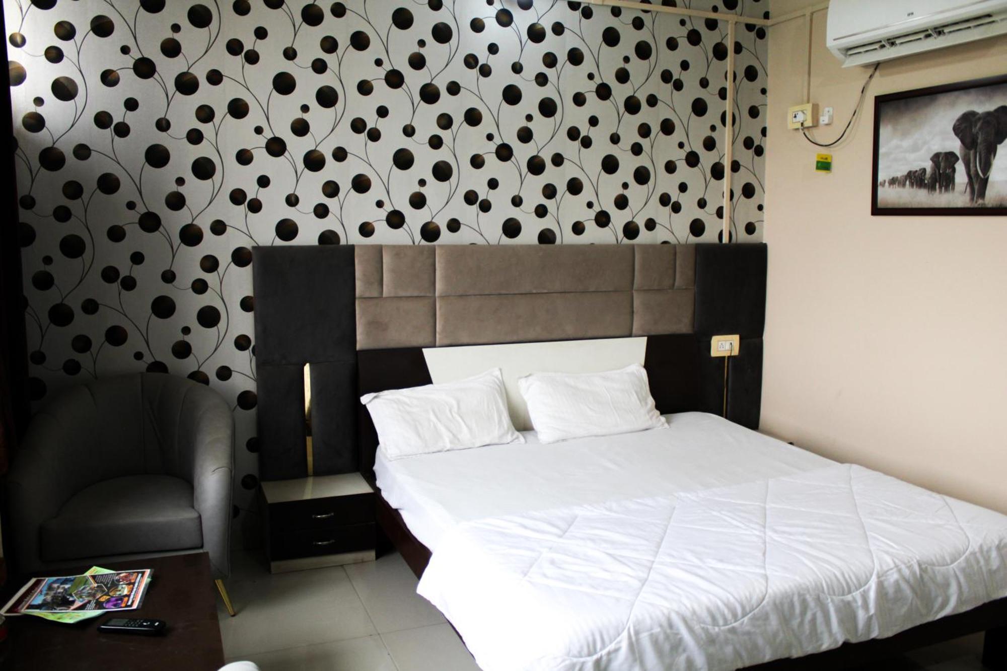 Sangam Hotel Chirawa Экстерьер фото